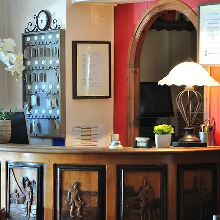 Les Voyageurs Hotel 2*