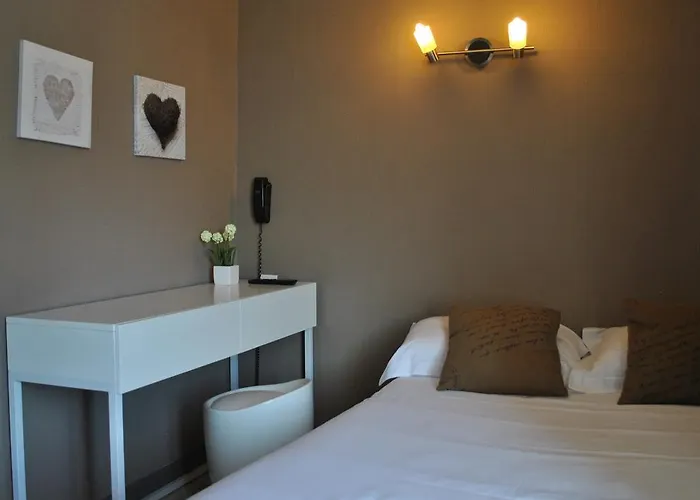 Hotel Les Voyageurs 2*